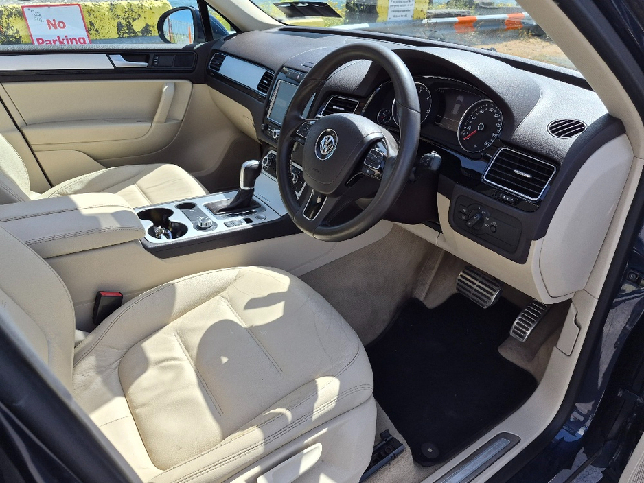 2014 Volkswagen Touareg 3L Diesel For Sale Images