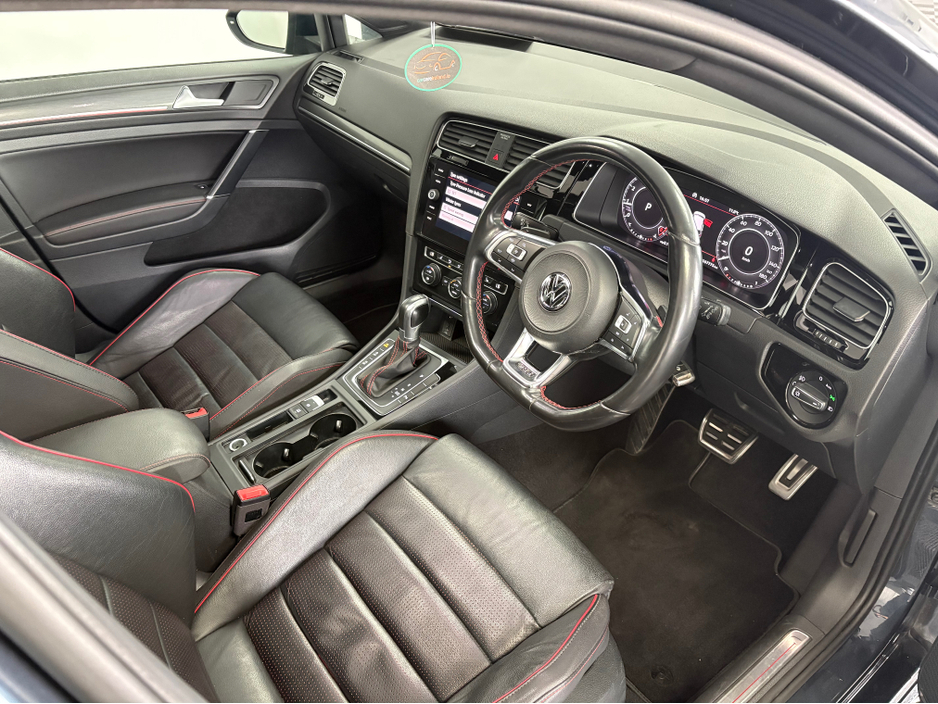 2019 Volkswagen Golf 2L Petrol For Sale Images