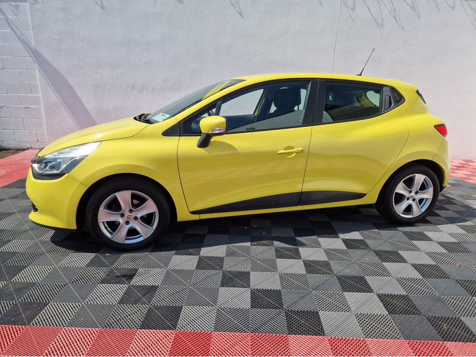 2014 Renault Clio 1.2L Petrol For Sale Images