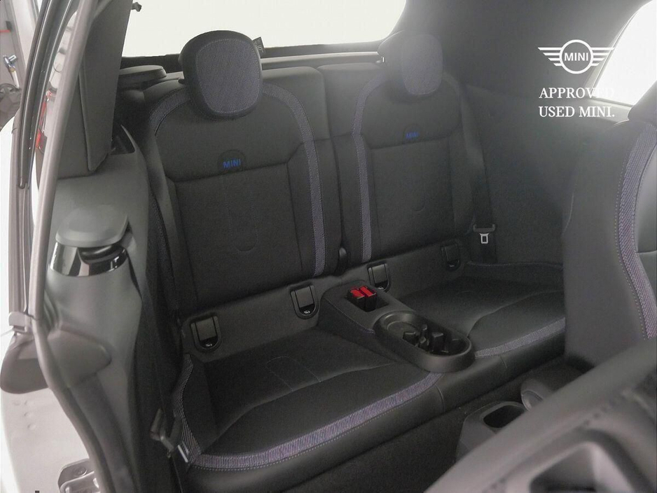 2025 MINI Hatch 2L Petrol For Sale Images