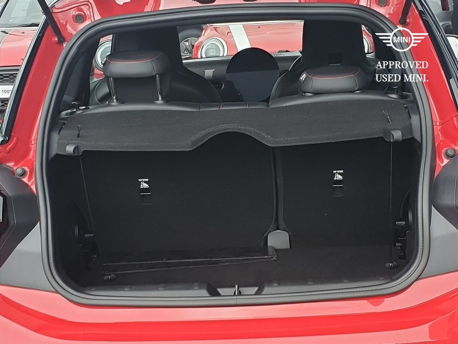 2024 MINI Hatch 2L Petrol For Sale Images