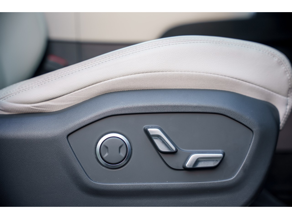 2025 Hyundai Santa Fe 1.6L Petrol Plug-in Hybrid For Sale Images