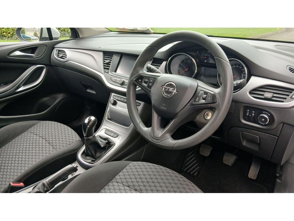 2017 Opel Astra 1.4L Petrol For Sale Images