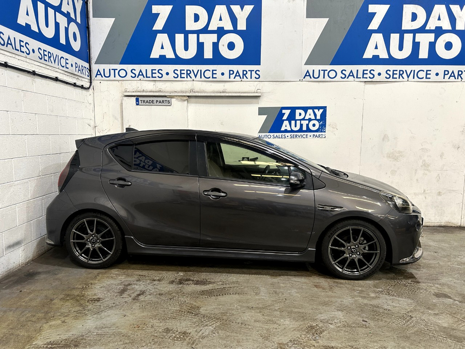 2016 Toyota Aqua 1.5L Petrol Hybrid For Sale Images
