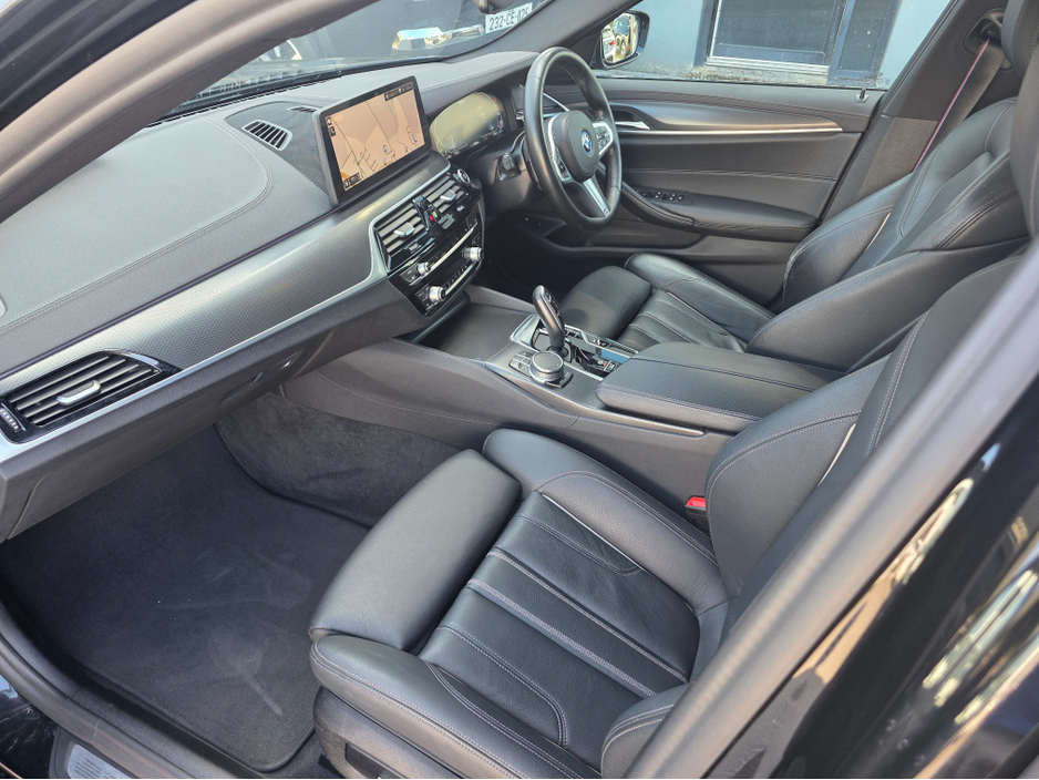 2022 BMW 5 Series 2L Petrol Plug-in Hybrid For Sale Images