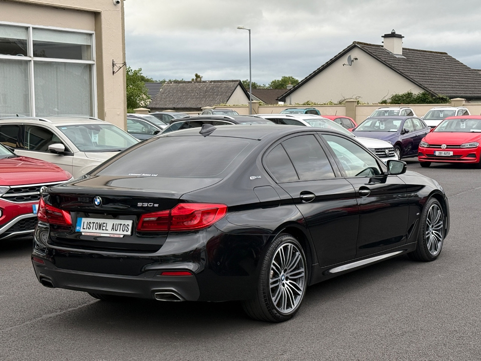 BMW 5 Series 530E M-SPORT 184BHP AUTOMATIC HYBRID *VIRTUAL COCKPIT, REAR VIEW CAMERA, 19 " DIAMOND CUT ALLOYS, PARKING SENSORS FRONT & REAR, MEMORY SEATS, LEATHER UPHOLSTERY, 3 STAGE HEATED SEATS,HEADS UP DISPLAY* — thumbnail 9