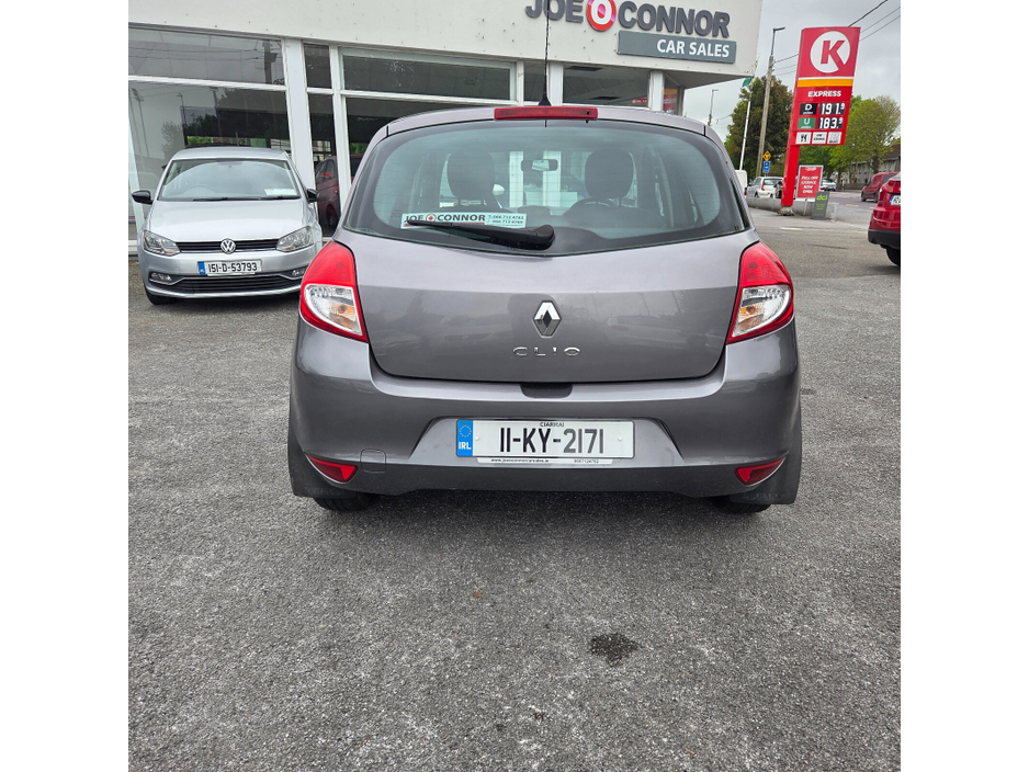 2011 Renault Clio 1.1L Petrol For Sale Images