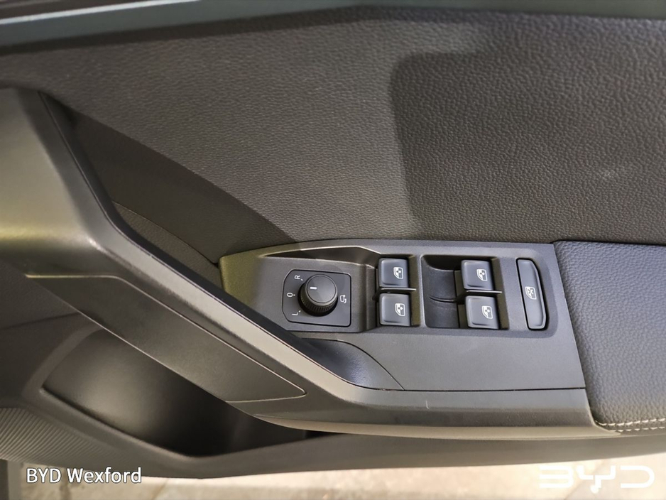 2023 SEAT Arona 1.0L Petrol For Sale Images