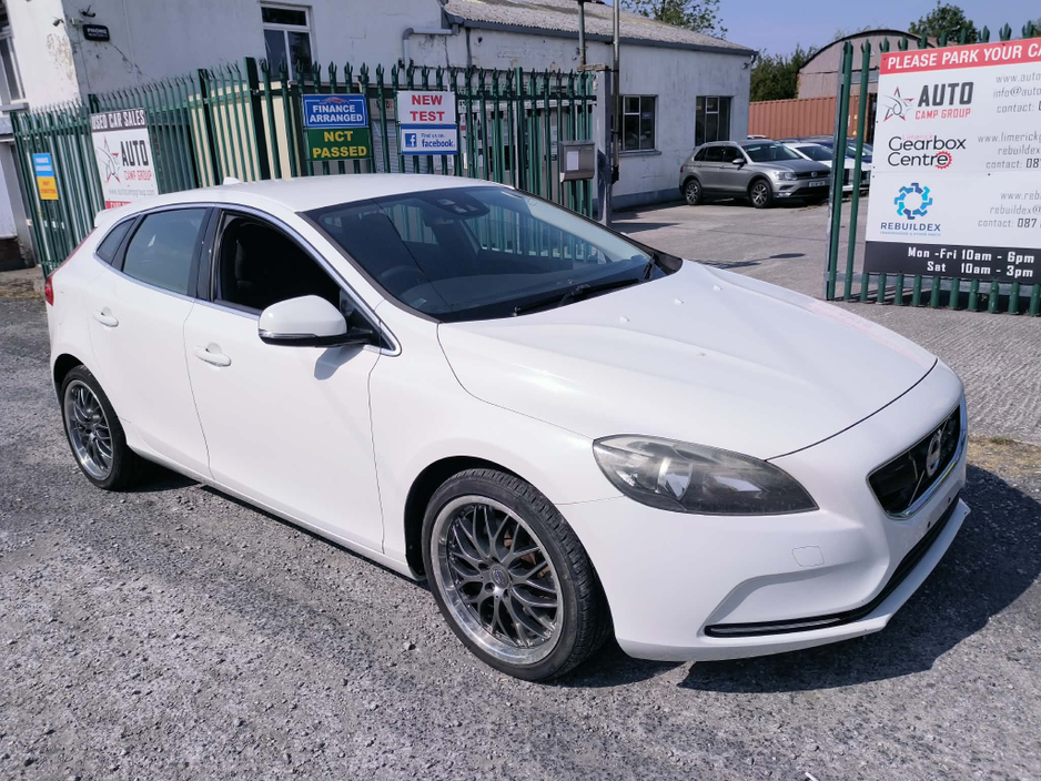 2015 Volvo V40 For Sale Images