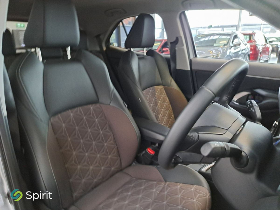 Toyota Yaris Cross Sol 1.5 Hybrid*Call Andrew 0862617858 — thumbnail 19