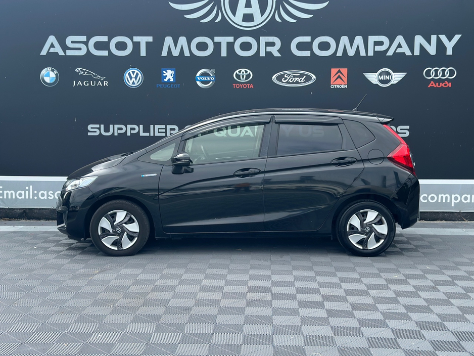 Honda Fit 1.5 Petrol Hybrid — thumbnail 4