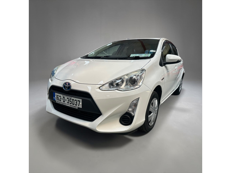 2016 Toyota Aqua 1.5L Petrol Hybrid For Sale Images