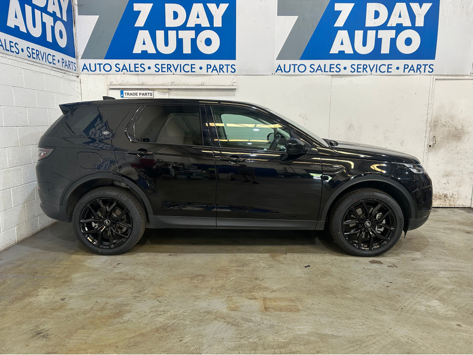 2022 Land Rover Discovery Sport 1.5L Petrol Plug-in Hybrid For Sale Images