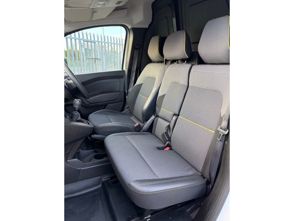 2023 Renault Kangoo 1.5L Diesel For Sale Images