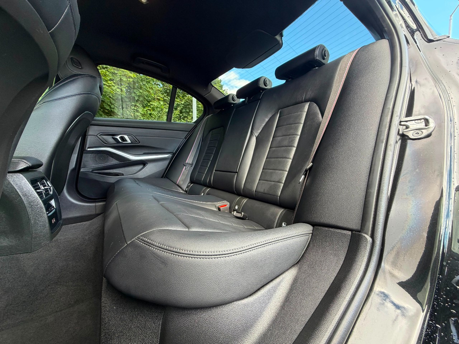 BMW 3 Series 330E M SPORT M PERFORMANCE *REMAINING MANUFACTURE WARRANTY* — thumbnail 23