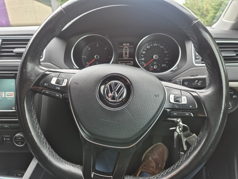 2017 Volkswagen Jetta 2L Diesel For Sale Images