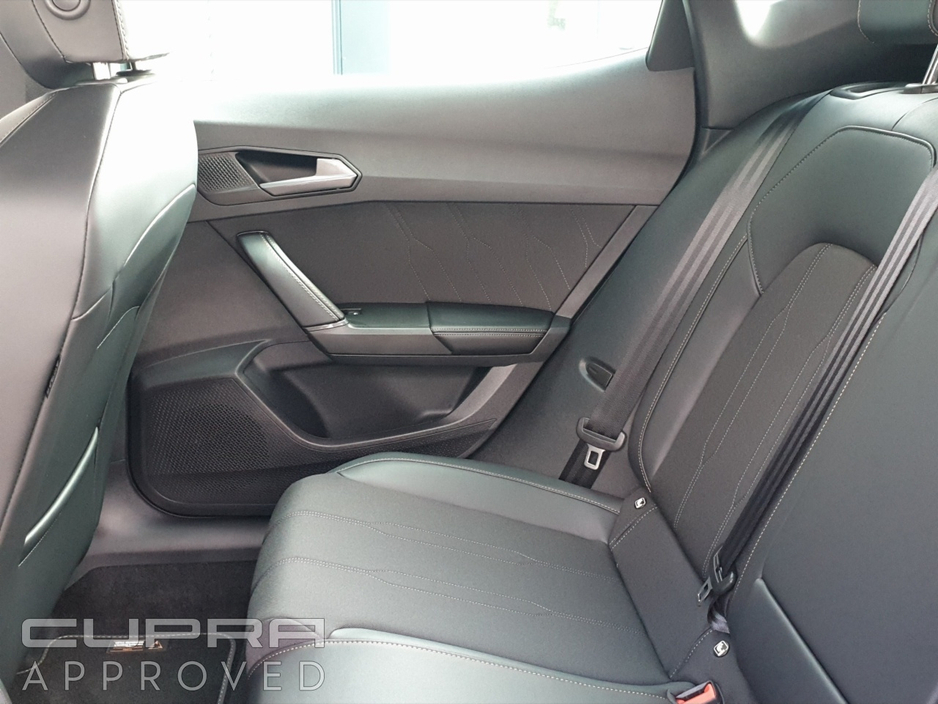 Cupra Formentor V2 EHYBRID 204BHP AUTOMATIC — thumbnail 10