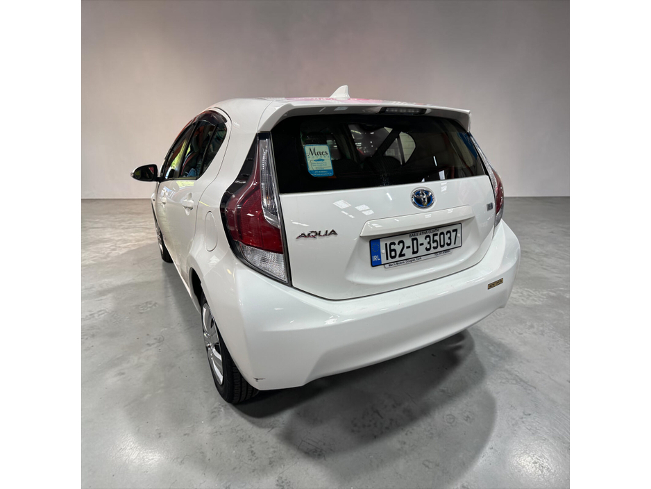 2016 Toyota Aqua 1.5L Petrol Hybrid For Sale Images