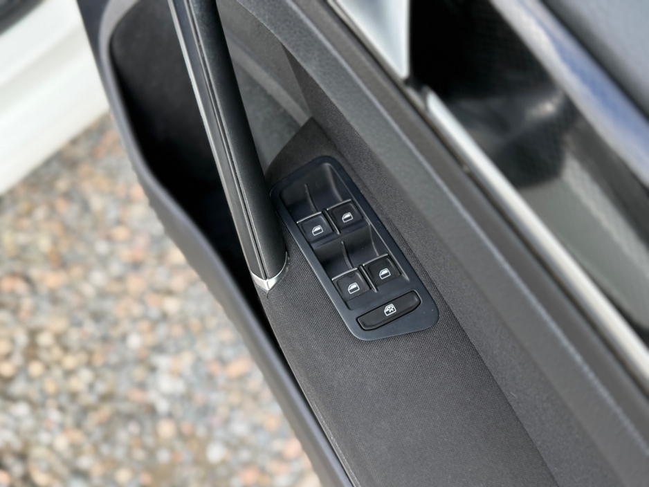 2014 Volkswagen Golf 1.4L Petrol For Sale Images