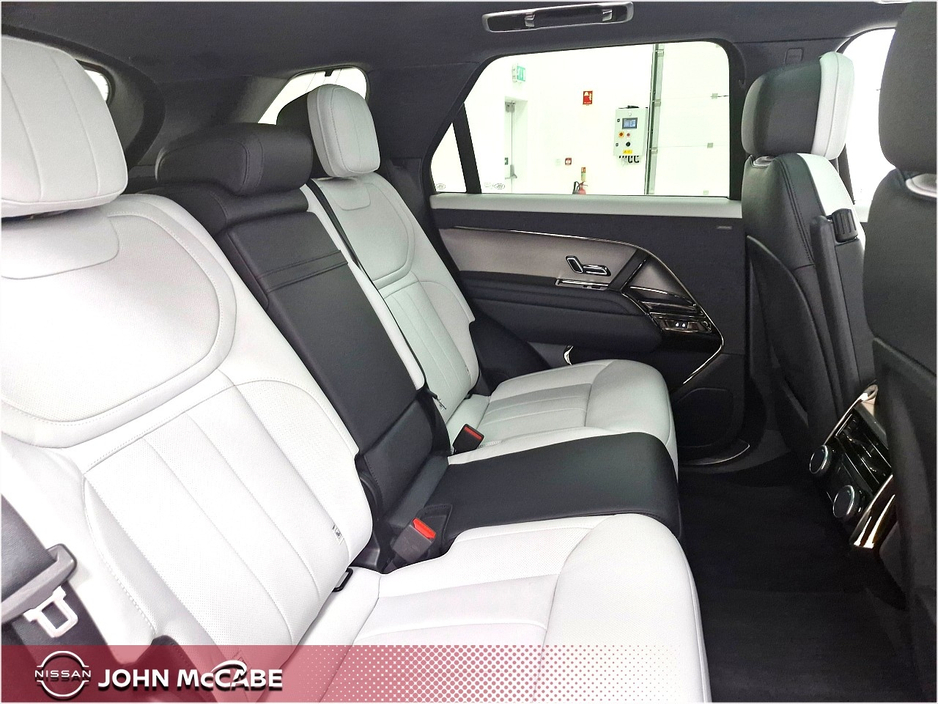 2025 Land Rover Range Rover Sport 3L Petrol Plug-in Hybrid For Sale Images