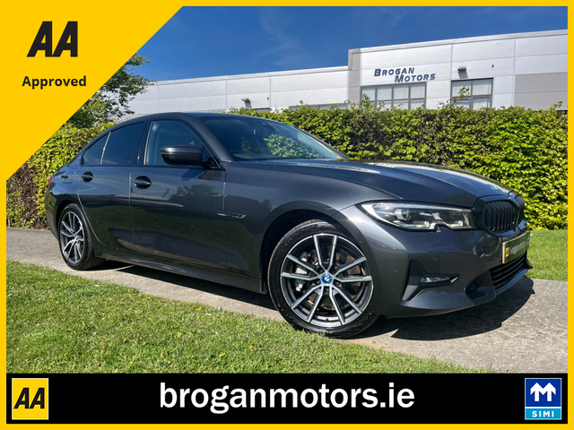 2021 BMW 3 SERIES 330e 2.0 T Sport Pro*Petrol Plug In Hybrid*Reverse Camera*Sat Nav*Bmw Service History*Leather*Privacy Glass*Simi Approved Dealer 2025