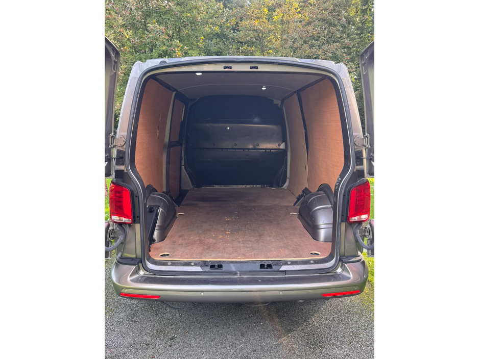 2020 Volkswagen Transporter 2L Diesel For Sale Images