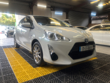 Toyota Aqua 1.5 DAA-NHP10 5DR AUTO