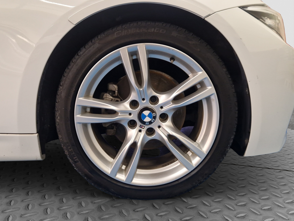 BMW 3 Series 2017 BMW 320I M-SPORTS 2.0 PETROL AUTO*FINANCE* — thumbnail 12