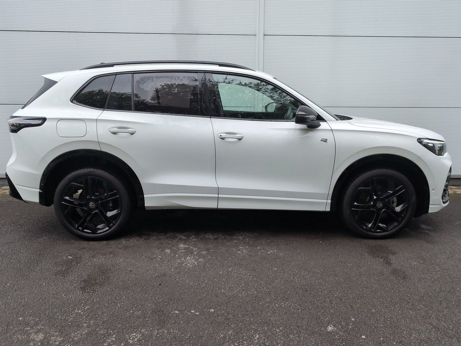 2026 Volkswagen Tiguan 1.5L Petrol Plug-in Hybrid For Sale Images