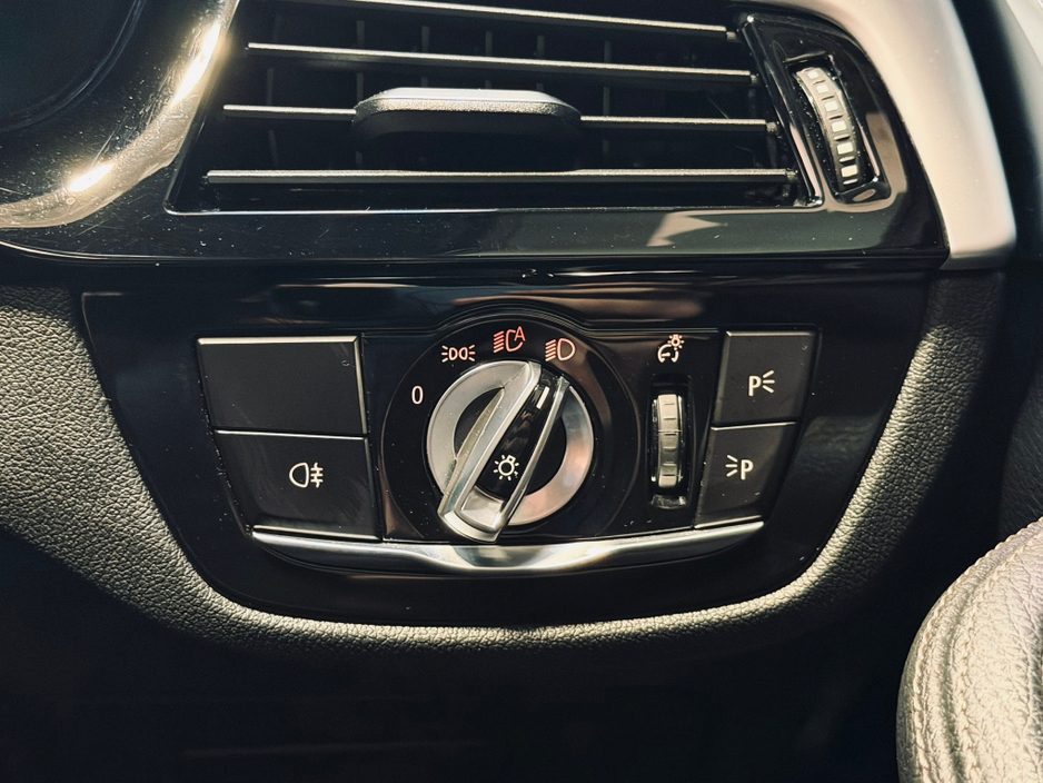 2022 BMW 5 Series 2L Petrol Plug-in Hybrid For Sale Images