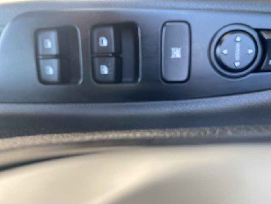 2022 Kia Stonic 1L Petrol For Sale Images