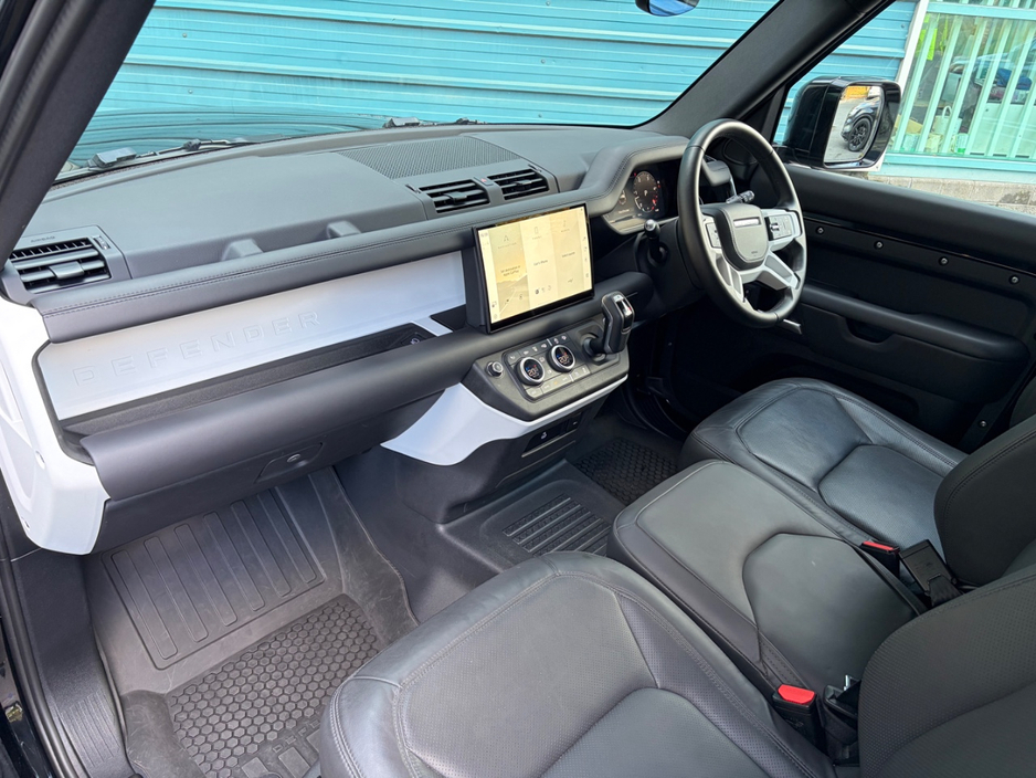 2025 Land Rover Defender 3L Diesel For Sale Images