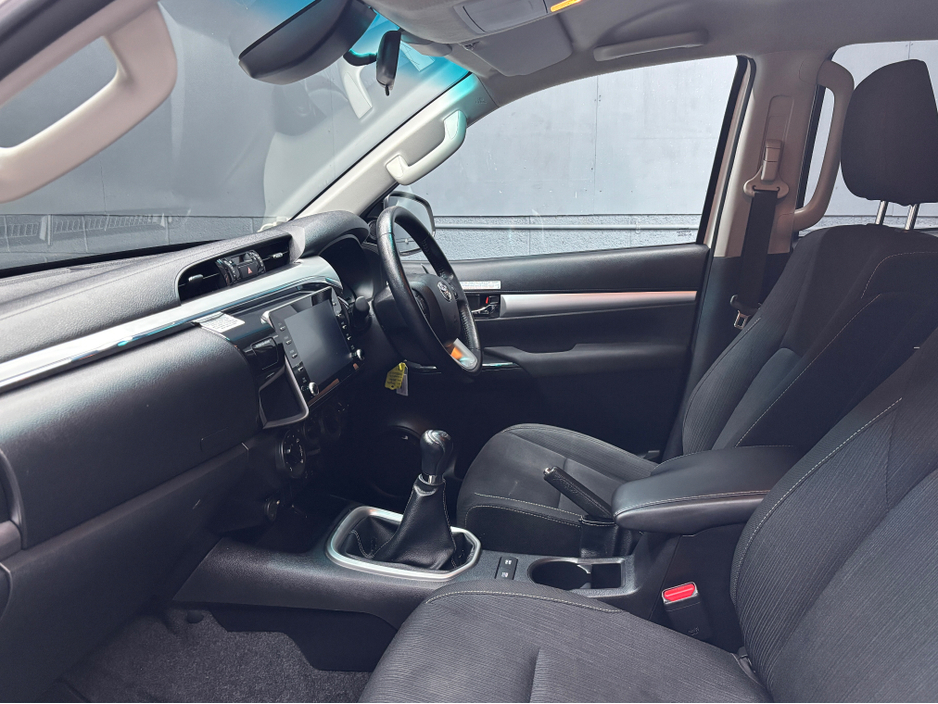 2021 Toyota Hilux 2.4L Diesel For Sale Images