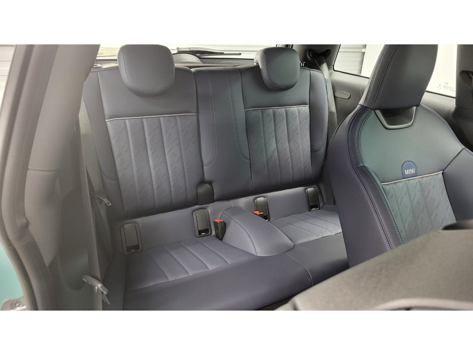 2025 MINI Cooper 1.5L Petrol For Sale Images