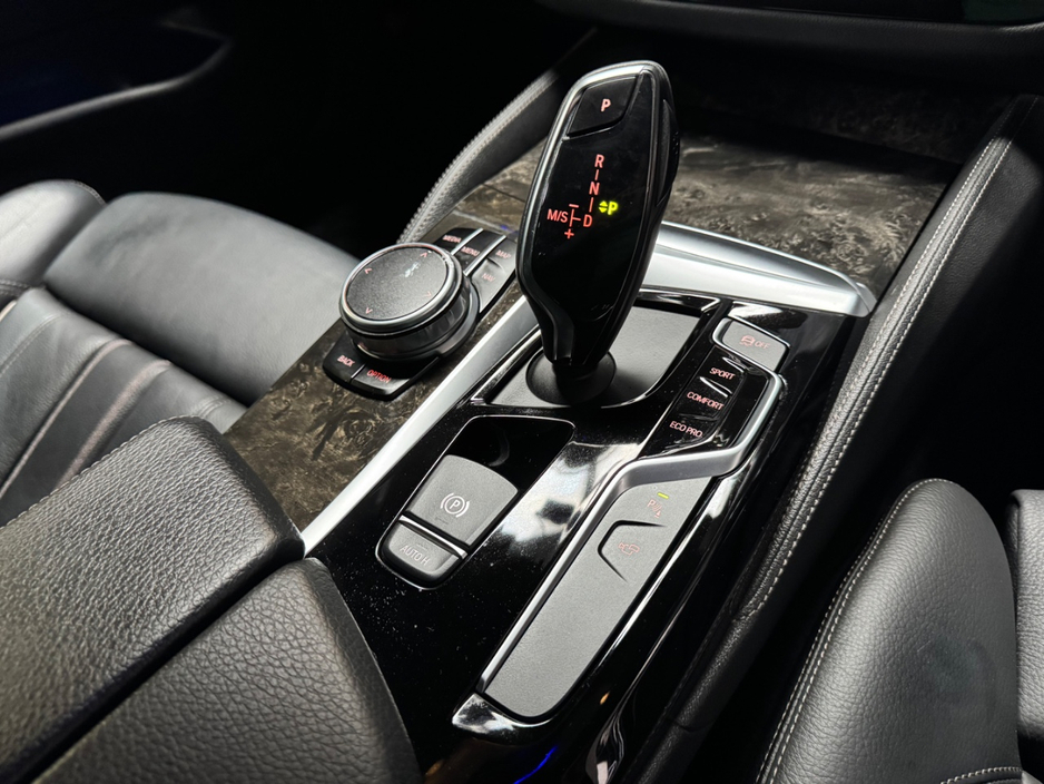 BMW 5 Series M-Sport Pro *Panoramic Sunroof* — thumbnail 19