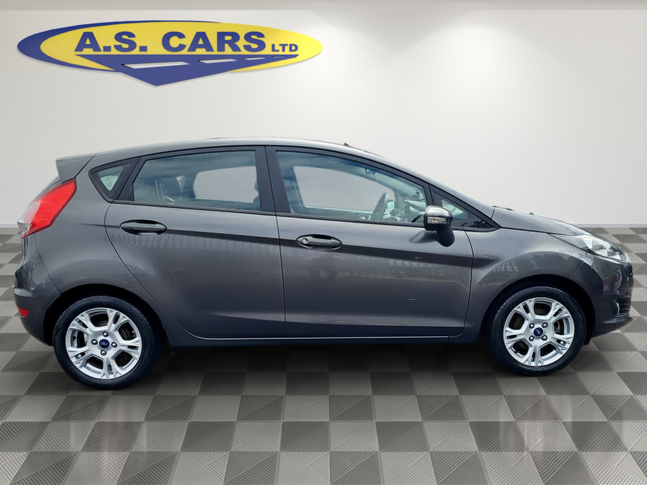 Ford Fiesta ZETEC 1.25 60PS M5 5DR MCA 4DR — thumbnail 6