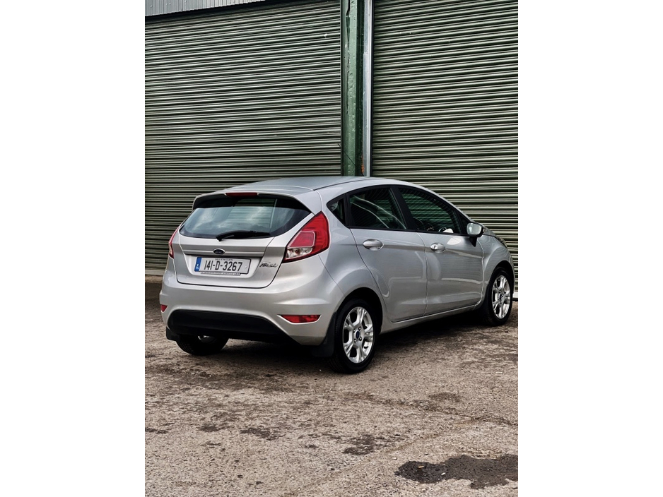 Ford Fiesta ZETEC 1.25 60PS M5 4DR MCA — thumbnail 8
