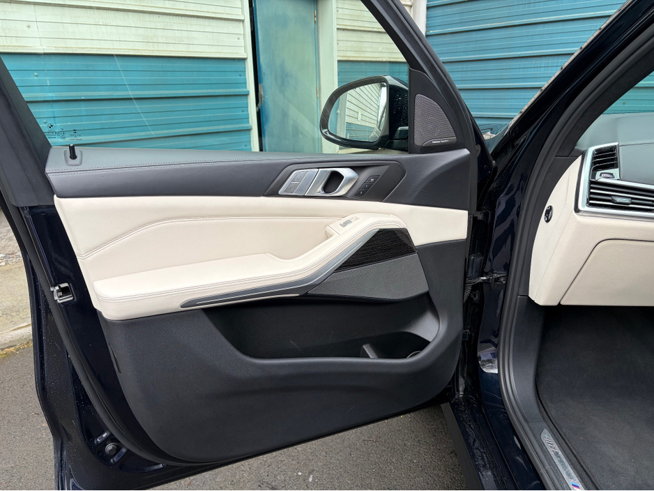 2021 BMW X7 3L Diesel For Sale Images