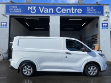 2025 Ford Transit 2L Diesel For Sale Images
