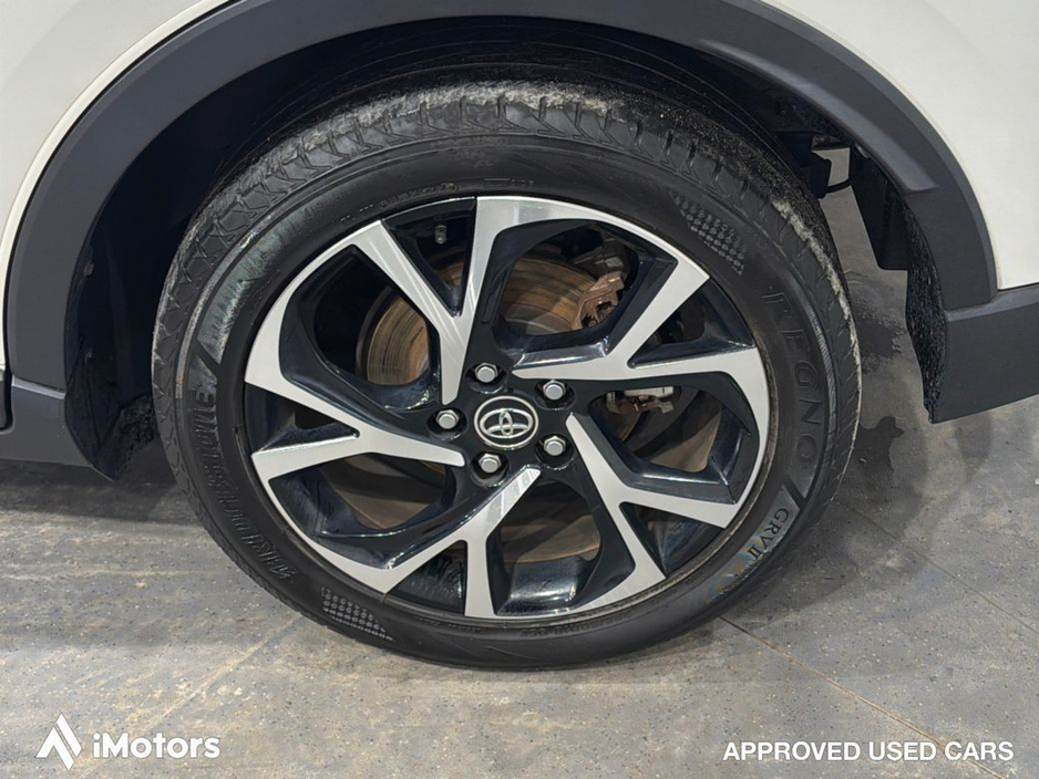Toyota C-HR G HYBRID AUTOMATIC — thumbnail 11