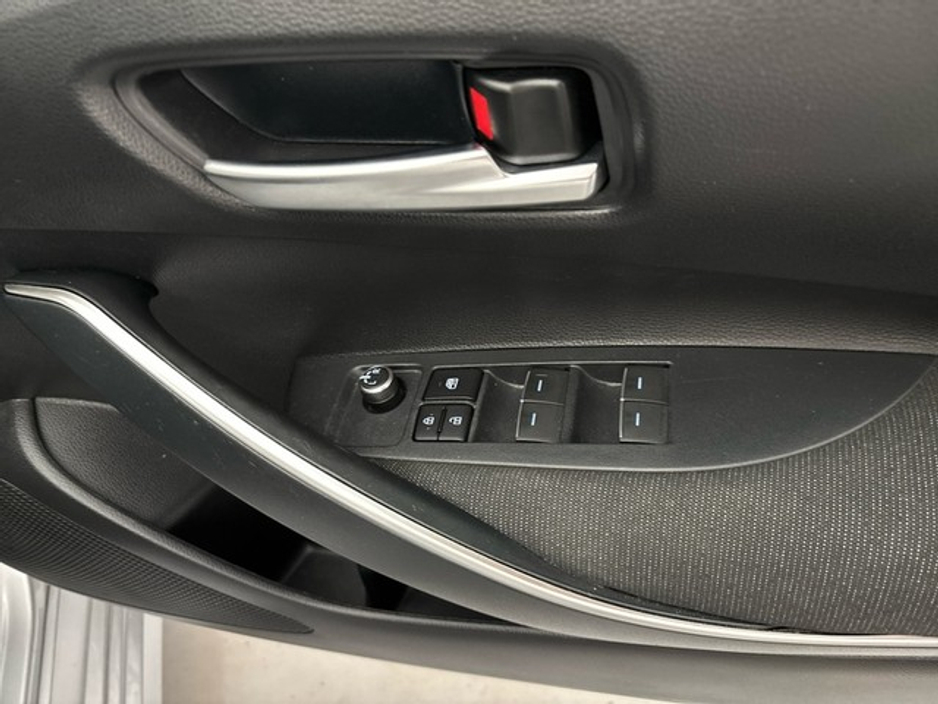 Toyota Corolla LUNA 4DR SALOON AUTO — thumbnail 17