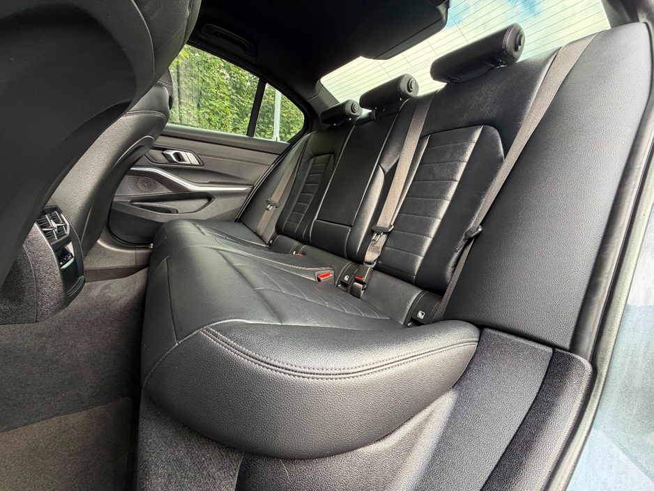 BMW 3 Series 330E M SPORT M PERFORMANCE *1 YEAR WARRANTY* — thumbnail 23