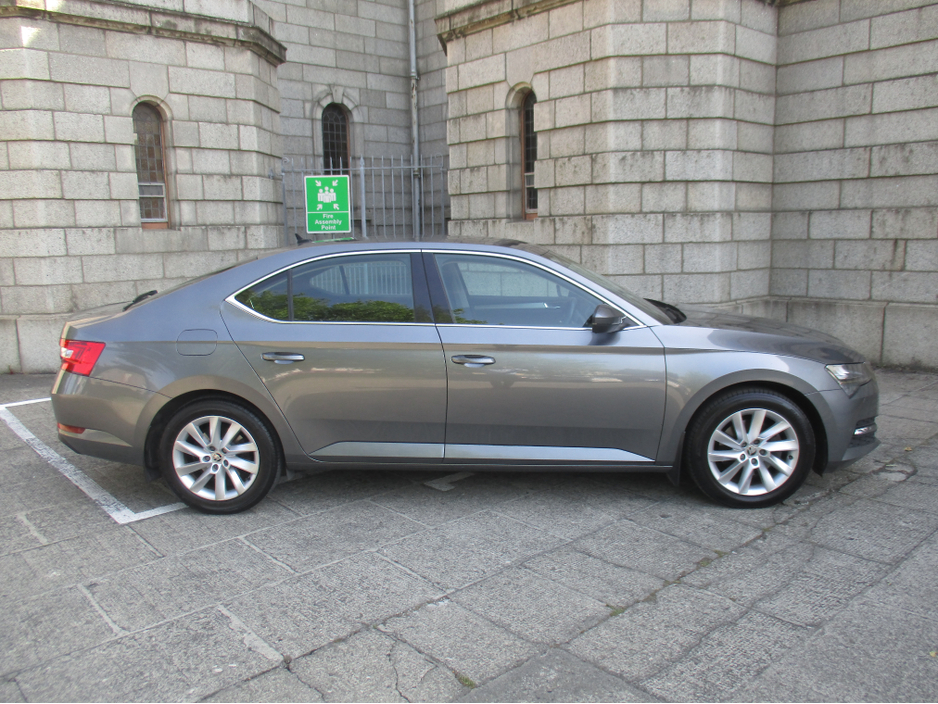 2023 Skoda Superb 2L Diesel For Sale Images