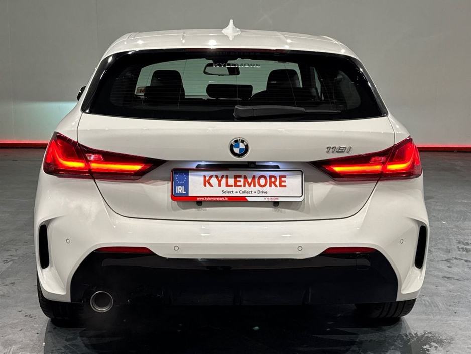 BMW 1 Series HATCHBACK 118I MSPORT - AUTOMATIC 1.5L PETROL TURBO - MSPORT ALLOY WHEELS - HALF LEATHER - MSPORT STITCHING/BADGING - DIGITAL DASH - REAR CAMERA/PARKI — thumbnail 4