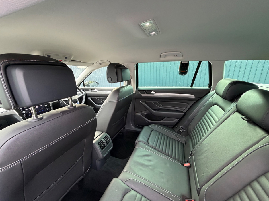 2022 Volkswagen Passat 1.4L Hybrid For Sale Images