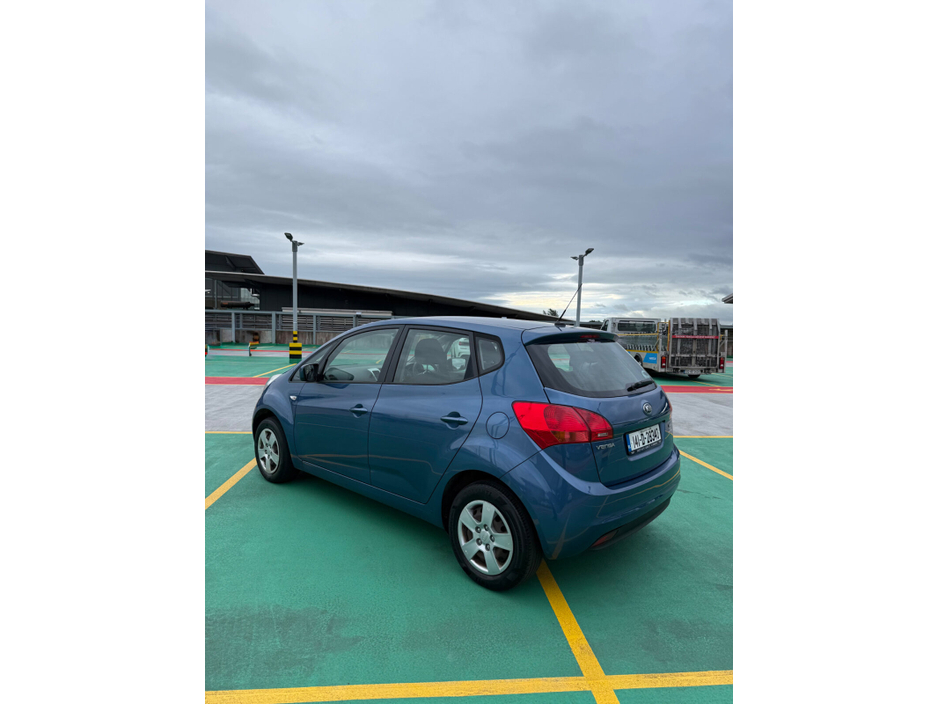 Kia Venga 1.4 L — thumbnail 4