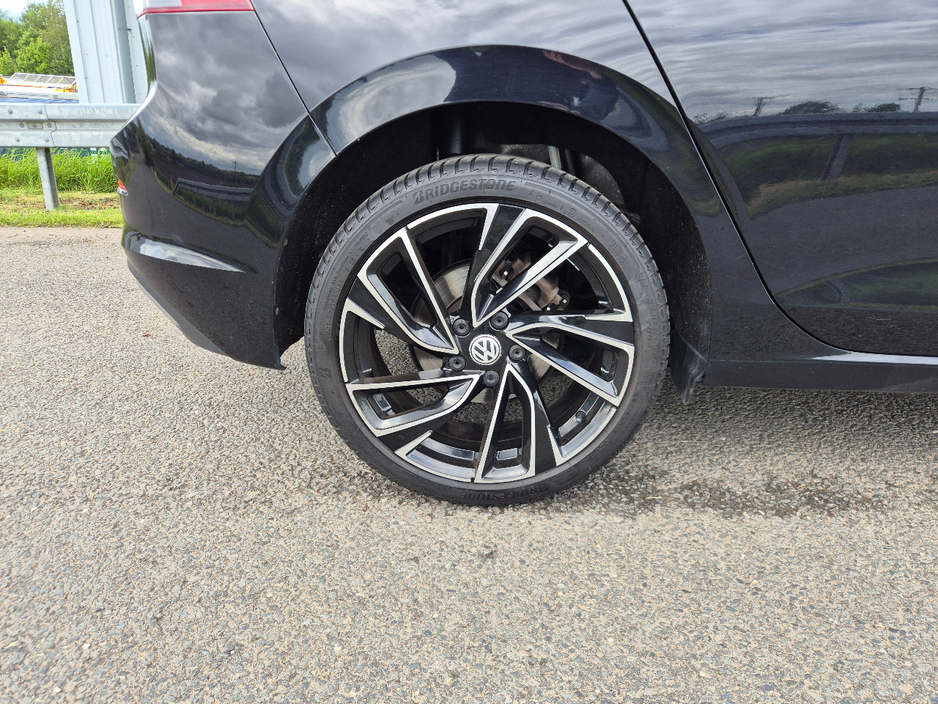 2021 Volkswagen Golf 2L Diesel For Sale Images