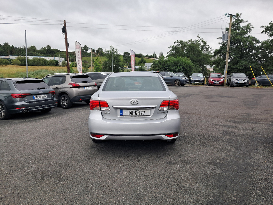2014 Toyota Avensis 2L Diesel For Sale Images
