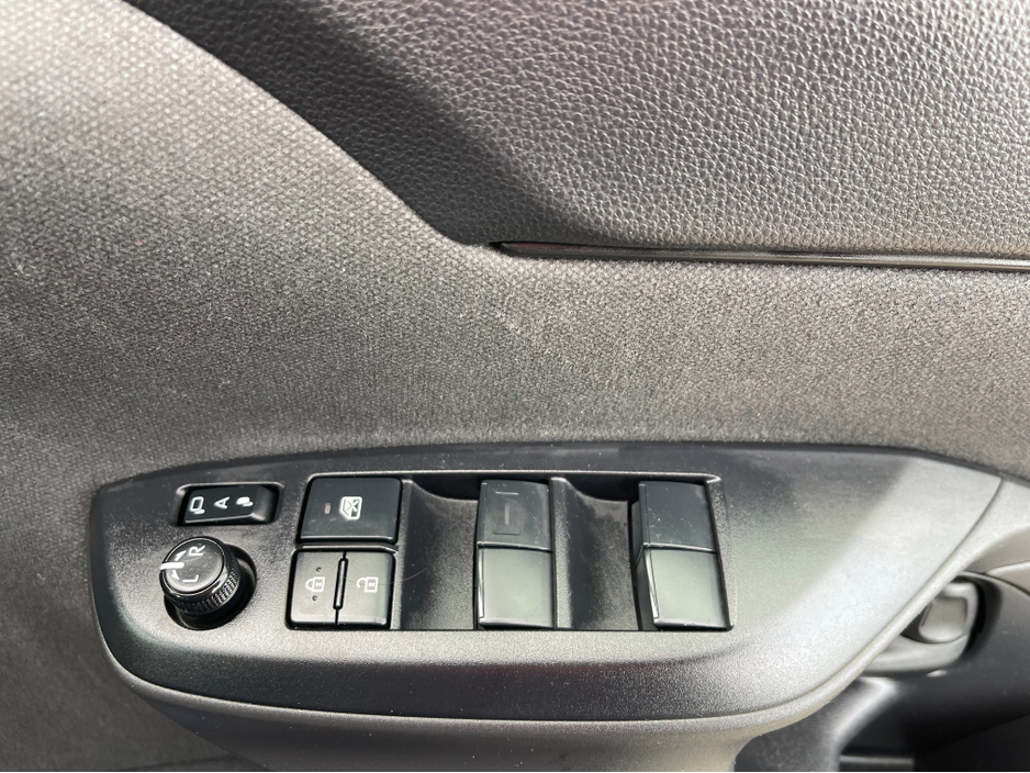 2022 Toyota Yaris Cross 1.5L Petrol Hybrid For Sale Images