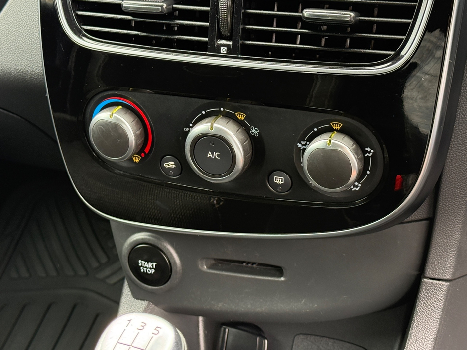 2018 Renault Clio 1.1L Petrol For Sale Images